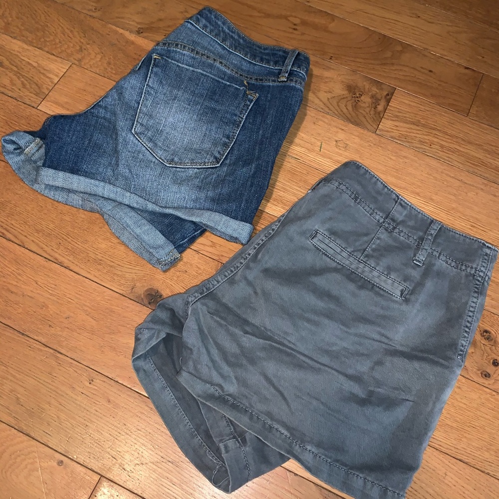 Bundle, size 2&4 shorts, can separate